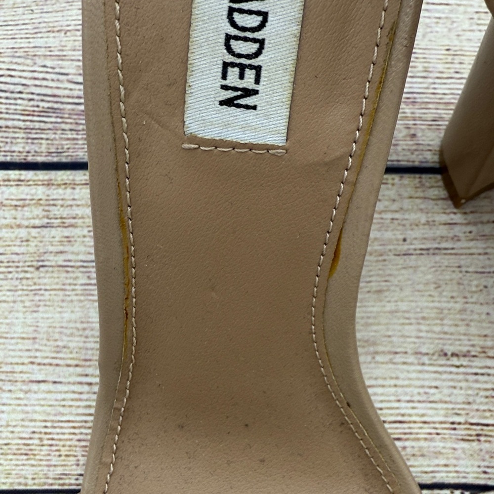 Steve Madden Beige Block Heel Sandals - Picture 2 of 11
